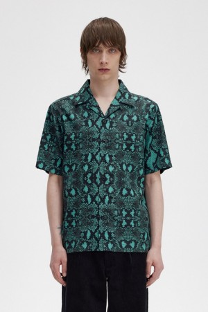 Fred Perry Snake Print Revere Collar Men's Shirts Deep Mint | MCY-837124