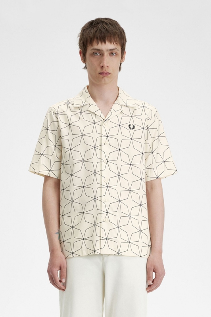 Fred Perry Geometric Print Revere Collar Men\'s Shirts White | SQE-308265