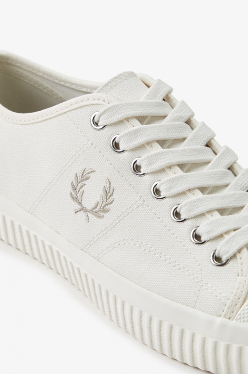 Fred Perry Low Hughes Men's Sneakers Beige | EDO-512397